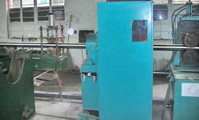 無心車床砂帶磨光聯線機組3